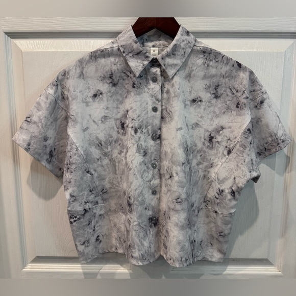 Lululemon Full Day Ahead Short Sleeve Shirt Women’s Size 0 Aquila Rhino Grey - Picture 1 of 7